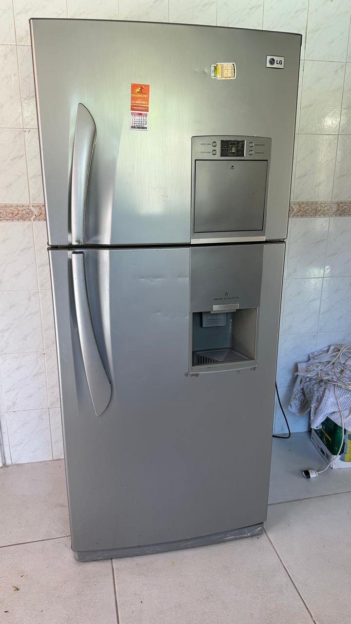 Geladeira LG Modelo Duplex | Acabamento de aço escovado