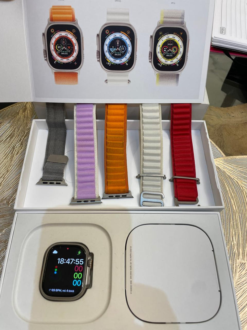 Apple Watch Ultra 2 - 49mm Titanium