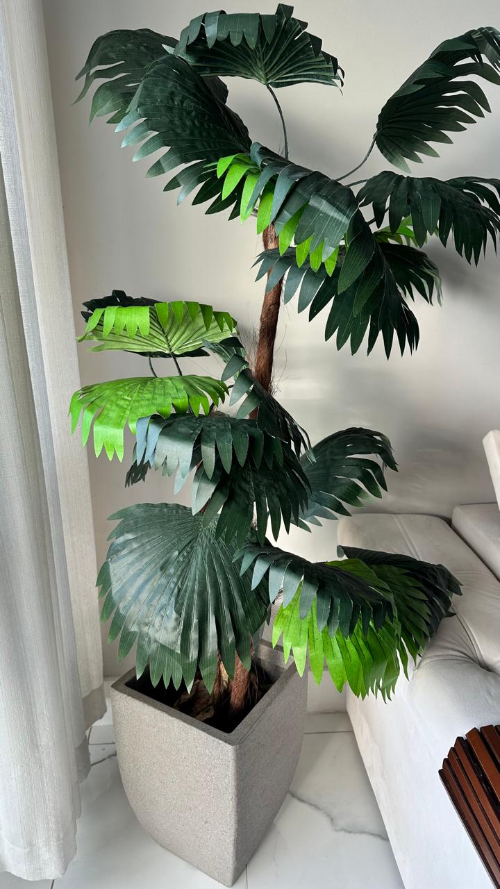 Planta Artificial Palmeira Leque Com Folhas de Toque Real 1,8m